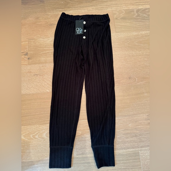 Chaser Small Lined Textured Black Joggers. 🖤⚡️ - Picture 2 of 4